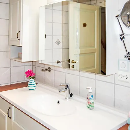 Stunning In Forde I Hordaland With Kitchen