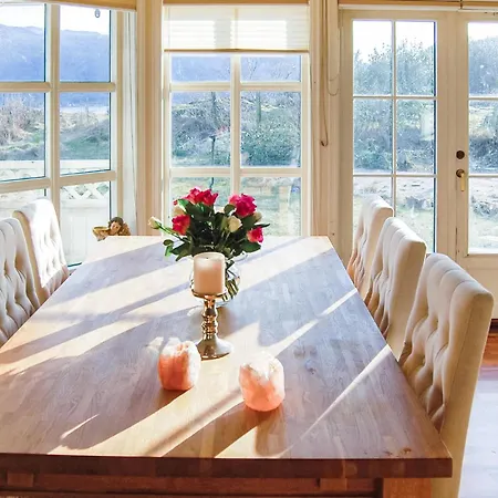 Stunning In Forde I Hordaland With Kitchen Holiday home Forde (Hordaland)