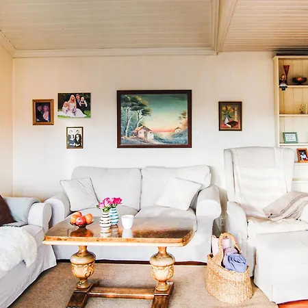 Stunning In Forde I Hordaland With Kitchen *