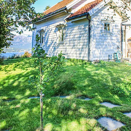 Stunning In Forde I Hordaland With Kitchen Holiday home Forde (Hordaland)